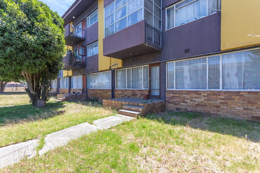 2 Bedroom Property for Sale in Parow Valley Western Cape